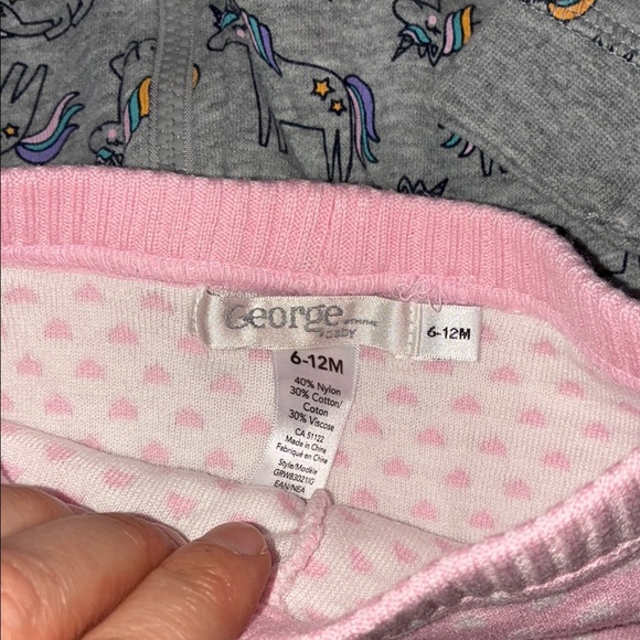 Assorted Set of Sweatshirts & Hoodies and Pants - Picture 3 of 13